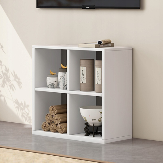 Weißes Bücherregal mit 4 quadratischen Fächern – 60x60x30 cm, minimalistisches Design